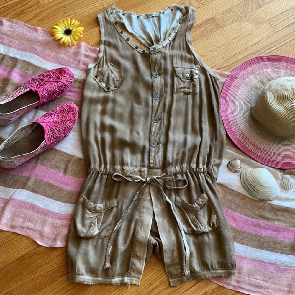 🌺 Monoreno Boutique/Boho-Chic CUTE Tan Romper L!